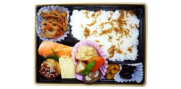 こだわり和風御膳（530円）。1/27に発売され、460kcalとカロリーを抑えた弁当
