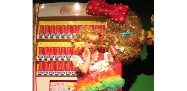 意表をつくデザインをしたきゃりー