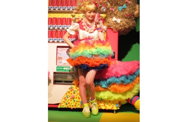 スニーカーもかわいい