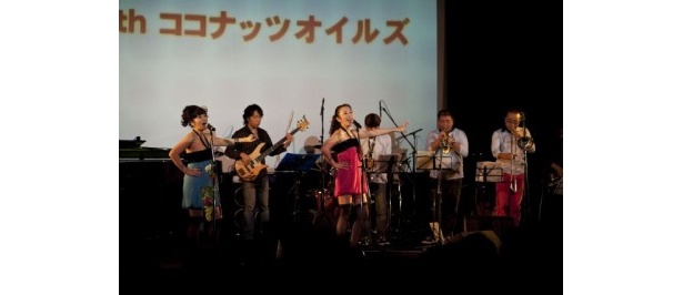 アリサとフジコのライブの模様