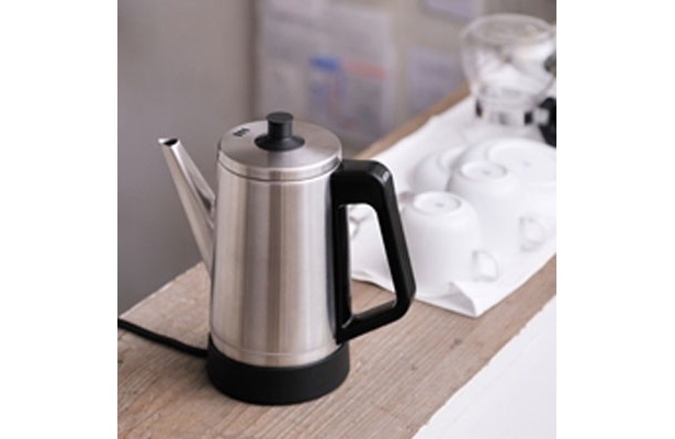 4位の「電気ケトル0.5L(ブラック)」は5250円