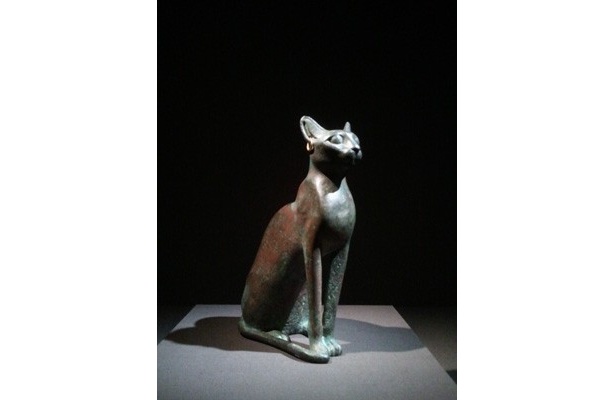 古代エジプトの猫（バステト）像