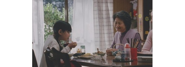 こういう朝ご飯の風景に家族の絆を感じる