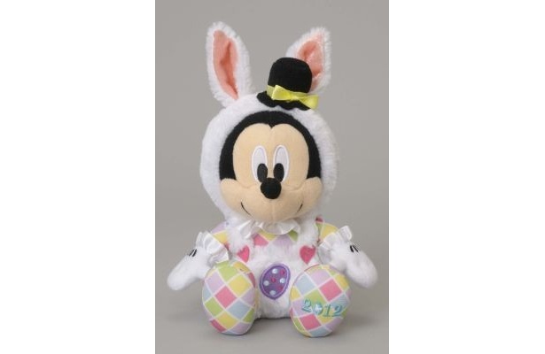 ミッキーが着ぐるみを着てウサギに大変身！ぬいぐるみ(2000円)