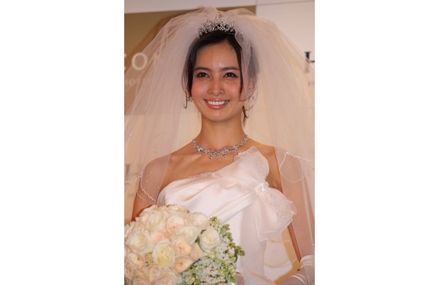 画像4 15 40歳までには結婚したい 加藤夏希が純白のウエディングドレス姿を披露 ウォーカープラス
