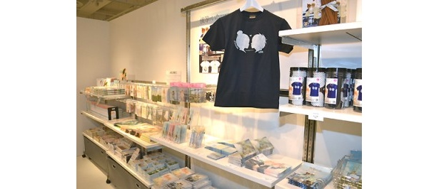オリジナルグッズの販売ブースもあり