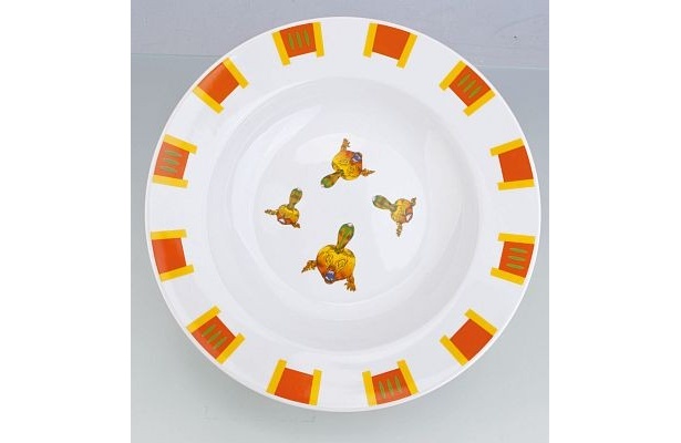 D賞 トニオさんのパスタ皿は、作中で登場したレストラン「トラサルディ」で使用されていた「パスタ皿」を完全再現したもの