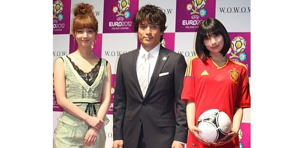 “世界的美女”佐々木希＆“超美少女”日南響子が揃って会見！