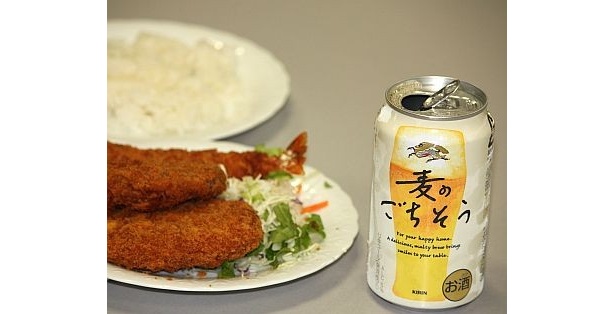 「エビフライに合わせて飲むと最高！」という声も上がった