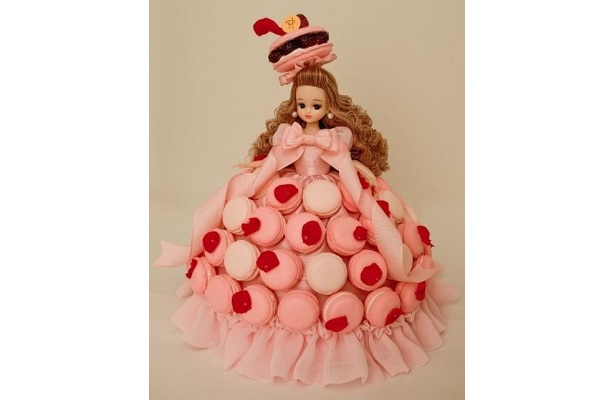 【写真を見る】超気になる「Macaron Licca(マカロン リカちゃん)」の全ぼうはこちら！
