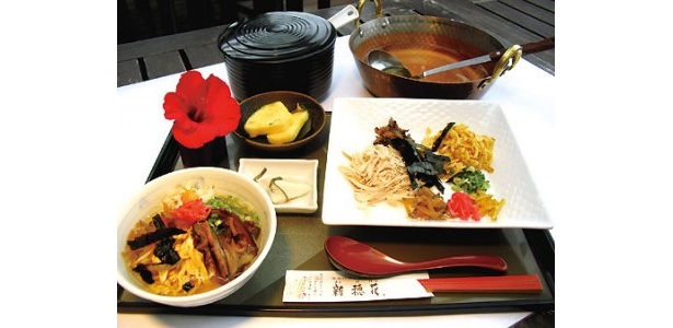 奄美大島の伝統料理・鶏飯