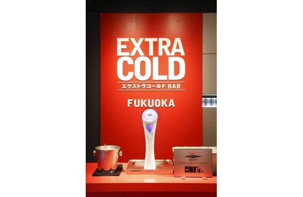 店内には4台のサーバーを用意している。うち1台がセルフサーブ用
