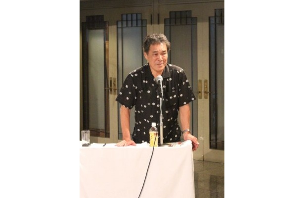 「おきなわ文庫」の執筆者の1人で、電子版の相談役にもなっている琉球大学の高良倉吉教授