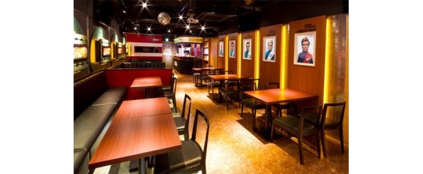 懐かしさを漂わせると共に落ち着いた雰囲気の店内