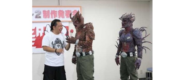 コメントを求められタジタジに