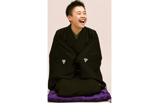 心落ち着く空間で古典芸能を楽しめる「能舞台de落語会」が6/24(日)に開催