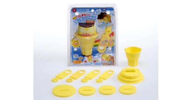 キットはこんな感じ。全部で4つのプッチンプリンアイスが作れる
