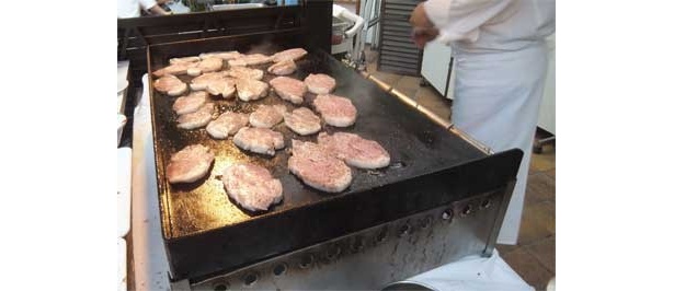 期間中3シーズンで変わるメニューは時間内無制限で食べ放題