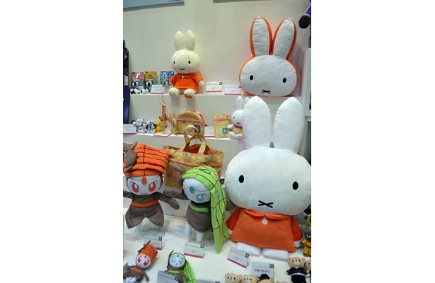 大きなミッフィーのぬいぐるみも展示