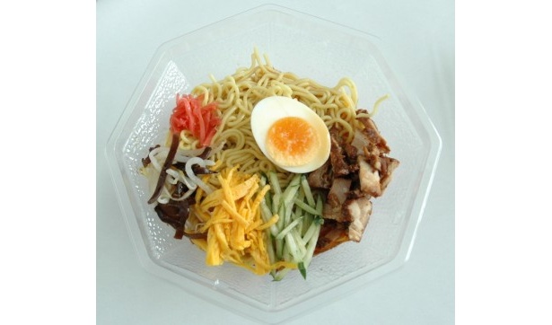 ゴマが香るファミリーマートの「冷し中華」