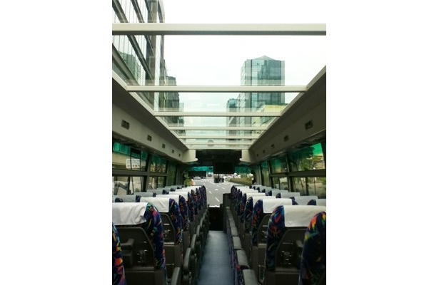 【写真を見る】車内からの景色は、こんなに開放感抜群です！