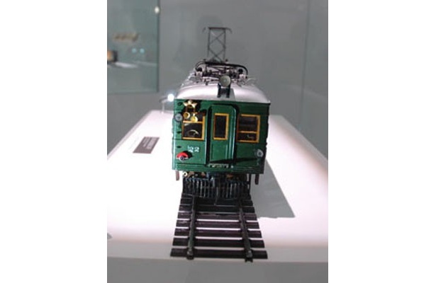 幻の電車「金剛山電気鉄道22号」を正面からみてみた