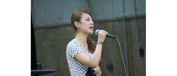 【写真を見る】アーティスト・Niinaさんら出演者たちの稽古風景