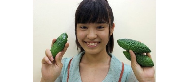 MIINA（ミイナ）15歳。カラーは黄緑