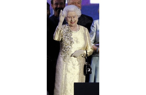 エリザベス女王生誕７０周年記念 ダブルハンドル ロイヤルクラウン