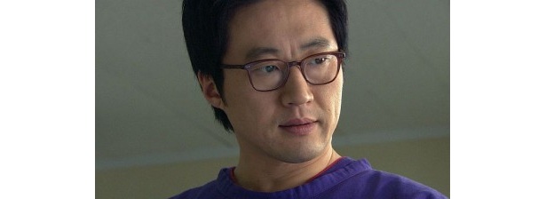 天才法医学者ユン・ジフンが陰謀と巨大な権力に立ち向かう！