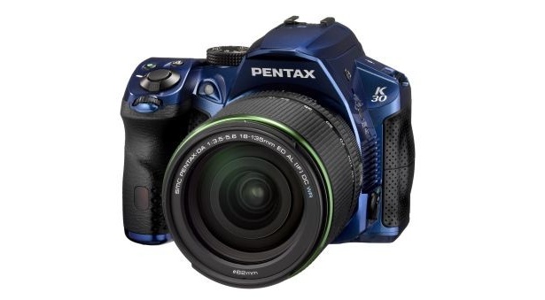 【写真を見る】新発売されるデジタル一眼レフカメラ 「PENTAX K-30」