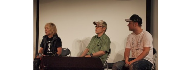 串田アキラさん（左）、作画担当のゆでたまご・中井先生（中央）、原作担当のゆでたまご・嶋田先生（右）