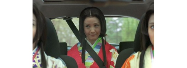 【写真を見る】お初役のトリンドル玲奈さん、お茶々役の吉高由里子さんの写真はこちら