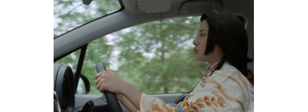 お茶々役の吉高由里子さん