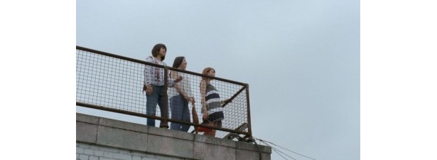 撮影の合間にはみんなでAKB48の振り付けを踊っていたそうだ