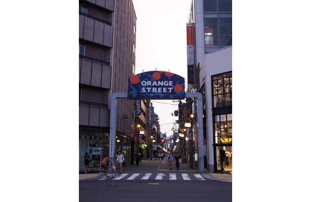 デザインで地域活性を！大阪・堀江のエントランスゲイトが20年ぶりにリニューアル