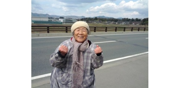元気を見せる武澤順子さん