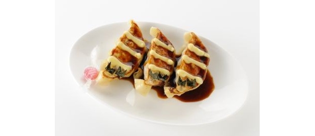 【写真を見る】キャンディー付きの“虎徹餃子”も！