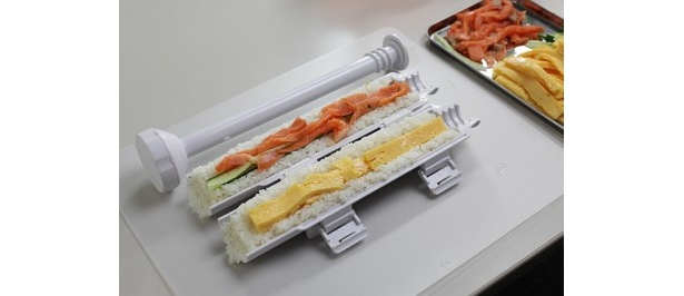 好きな具材を入れてお好み太巻きに！