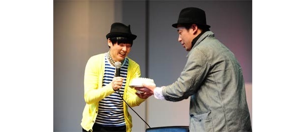 5/6、京都・新風館でのカジヒデキライブの様子