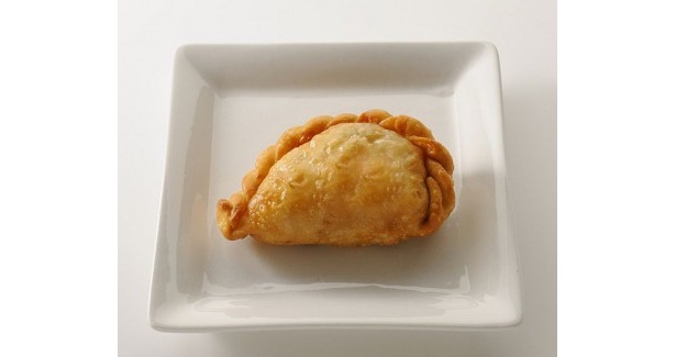 スペインの「エンパナーダ」(400円/四国丸亀寺岡商店)