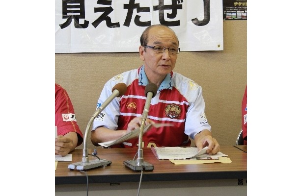 沖縄県土木建築部の当間清勝部長