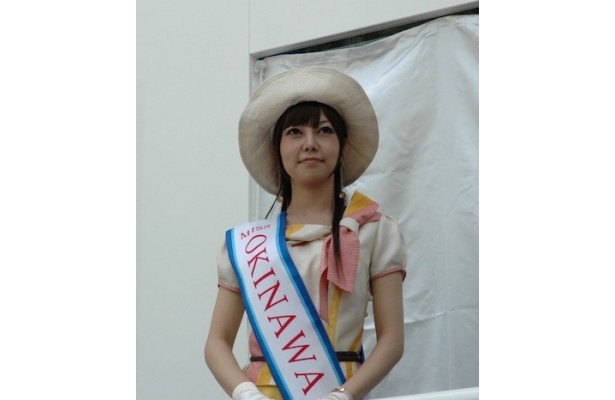 ミス沖縄 スカイブルーの當眞貴代さん