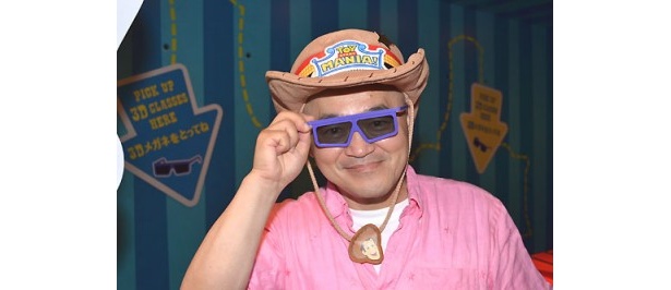 3Dメガネがよく似合う！
