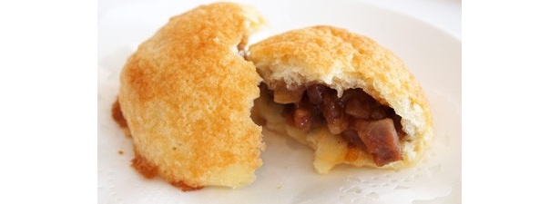 中にはチャーシューの餡がたっぷり！