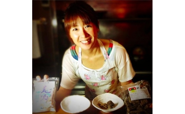 伊江島の特産品でオリジナルレシピを披露する武藤美幸