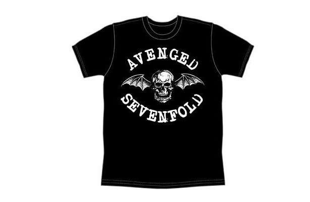 アメリカで勢いのあるバンドAvenged Sevenfoldの「Classic Deathbat」