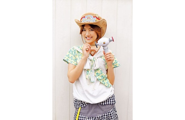 【写真を見る】大はしゃぎ！宮澤佐江さんの体験画像20点を公開!!