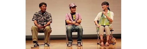 岸本司監督(左)、大田享(中央)、城間やよい(右)