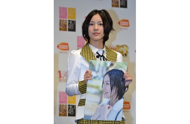 どしゃぶりの雨のなかで撮影に挑んだ松井珠理奈さん